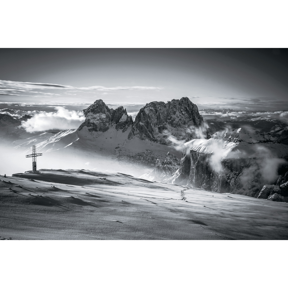 Vista del Sass Pordoi verso Sassolungo